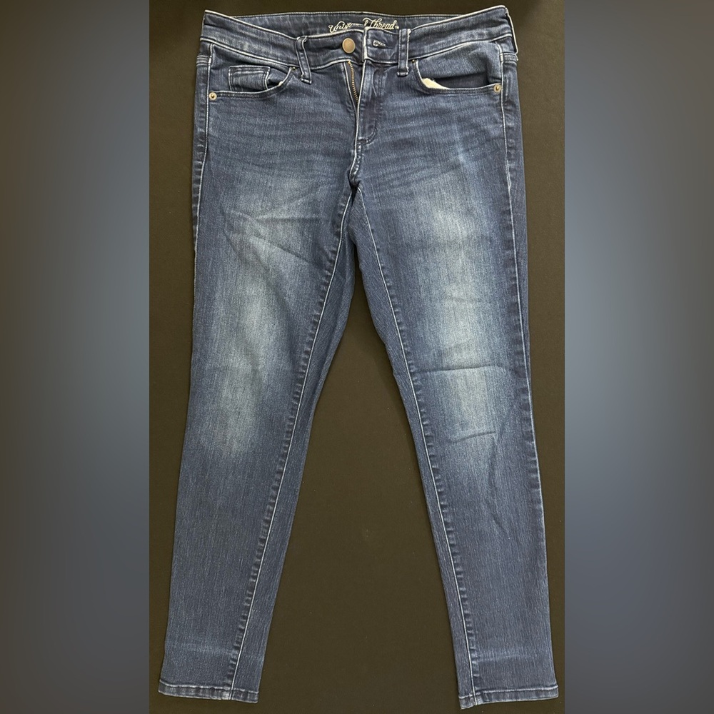 Universal Thread Blue Mid Rise Skinny Jeans Size 2 / 26S